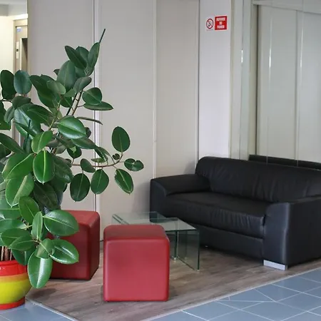 فندق Hotel-restaurant Isidore Ouest نيس