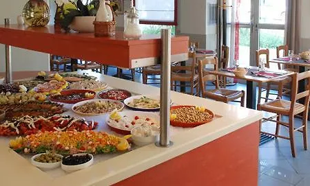 Ξενοδοχείο Hotel-restaurant Isidore Ouest 3*