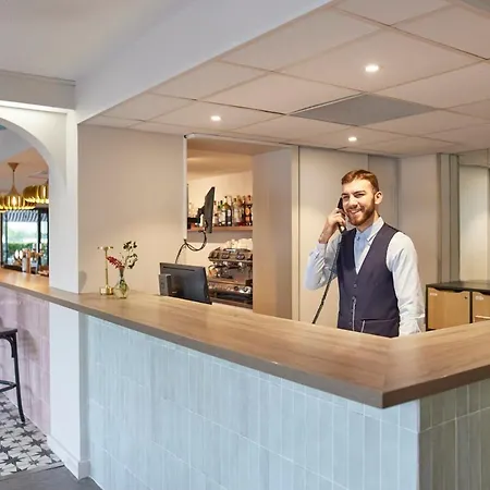 Hotel-restaurant Isidore Ouest Szálloda Nizza