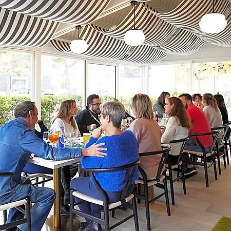Hotel-restaurant Isidore Ouest Hotel 3*