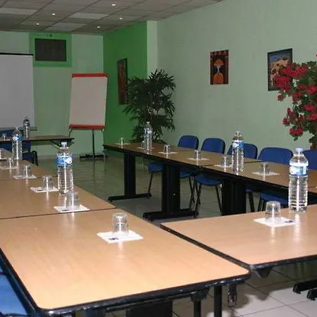 Hotel-restaurant Isidore Ouest Ξενοδοχείο Νίκαια