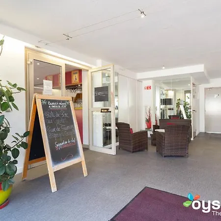 Hotel-restaurant Isidore Ouest 酒店 3*