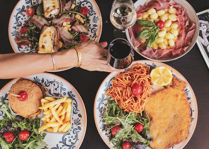 Отель Hotel-restaurant Isidore Ouest Ницца