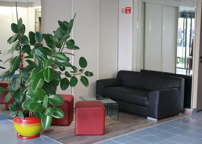 فندق Hotel-restaurant Isidore Ouest نيس