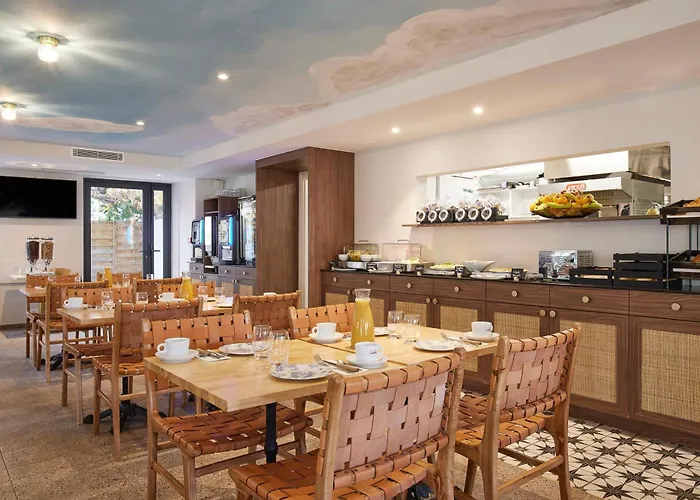Hotel-restaurant Isidore Ouest فندق