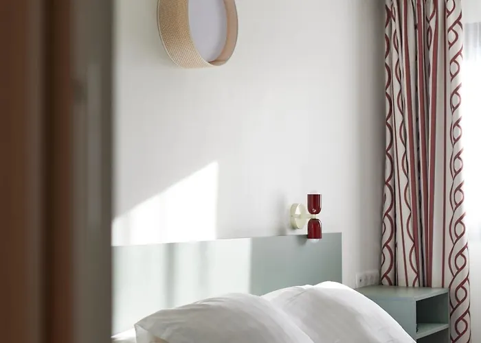 فندق Hotel-restaurant Isidore Ouest نيس