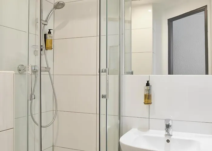 Hotel-restaurant Isidore Ouest فندق نيس